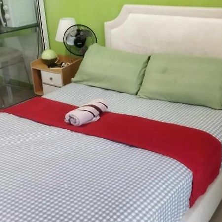 Sm Bicutan Rooms By M Manilla Buitenkant foto