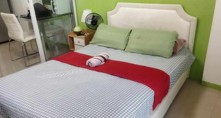 Sm Bicutan Rooms By M Manilla Buitenkant foto